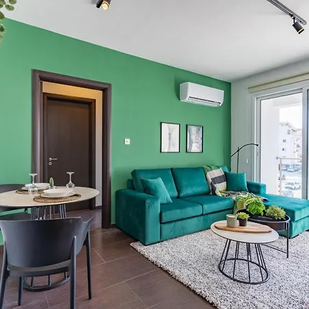 Harbor 104 Stylish 1-bedroom In Apartment Larnaka