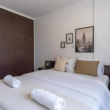 Harbor 104 Stylish 1-bedroom In Lägenhet Larnaca